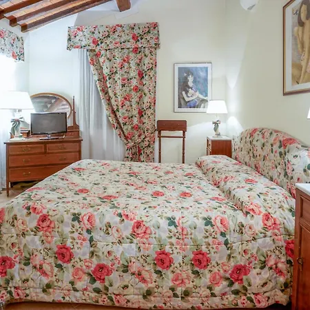 3 Bedroom Stunning In Rapolano Terme