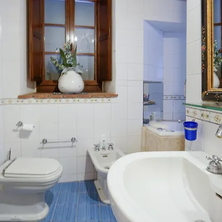 3 Bedroom Stunning In Apartmán Rapolano Terme