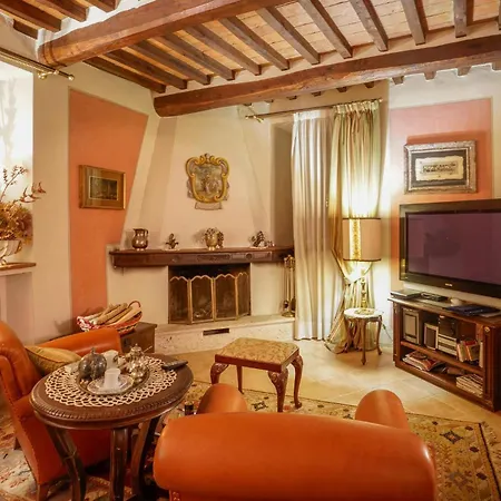 3 Bedroom Stunning In Apartmán Rapolano Terme