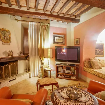 3 Bedroom Stunning In Apartmán