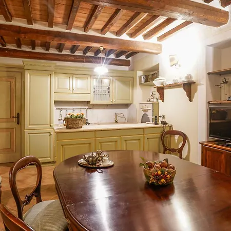 3 Bedroom Stunning In Apartmán