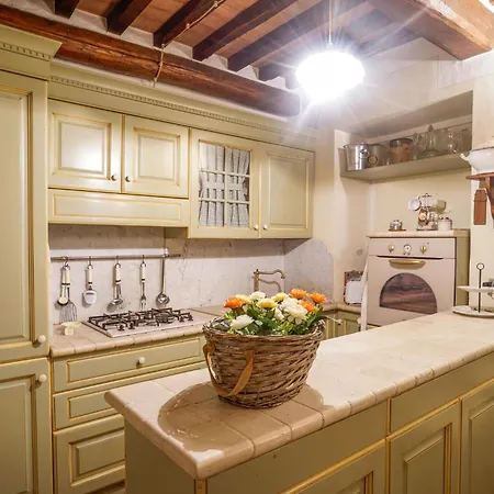 3 Bedroom Stunning In Apartamento *